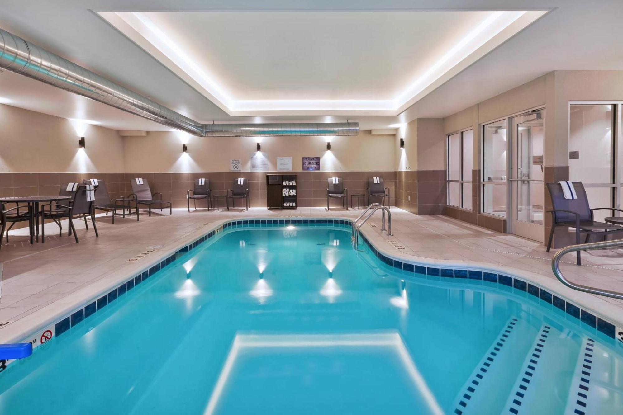 Fairfield Inn & Suites By Marriott Kalamazoo Buitenkant foto